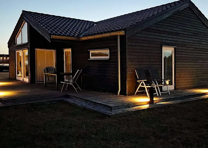 10 Person In Brovst-by Traum *