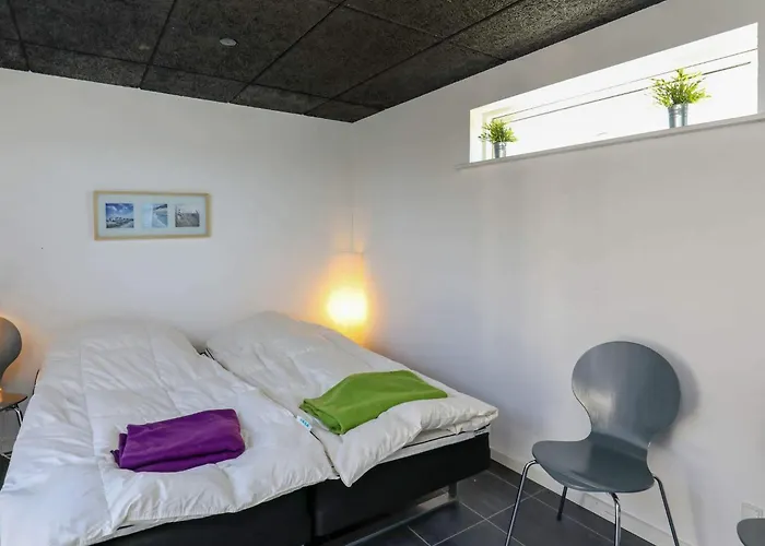10 Person In Brovst-by Traum * Brovst
